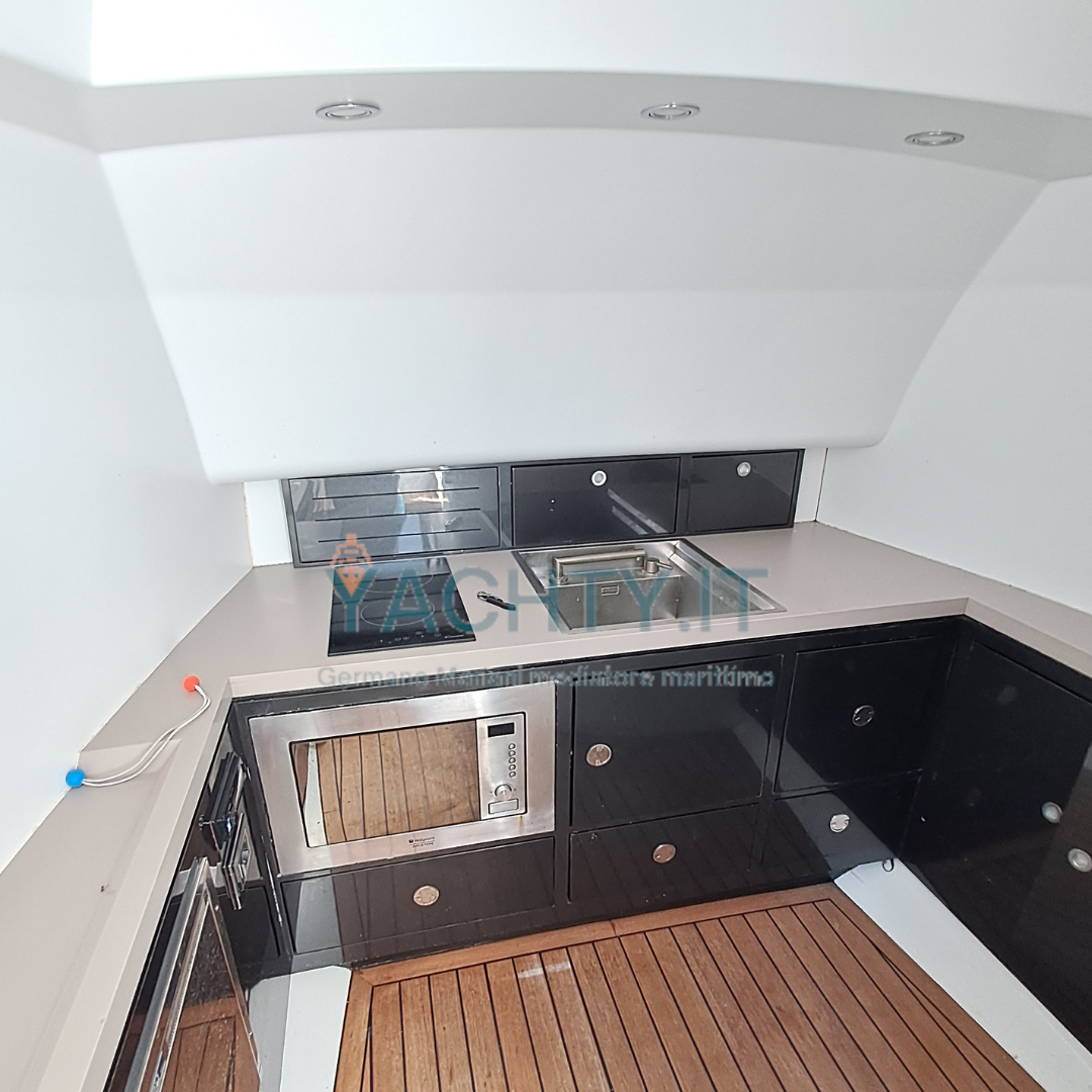 MAORI YACHT MAORI 37