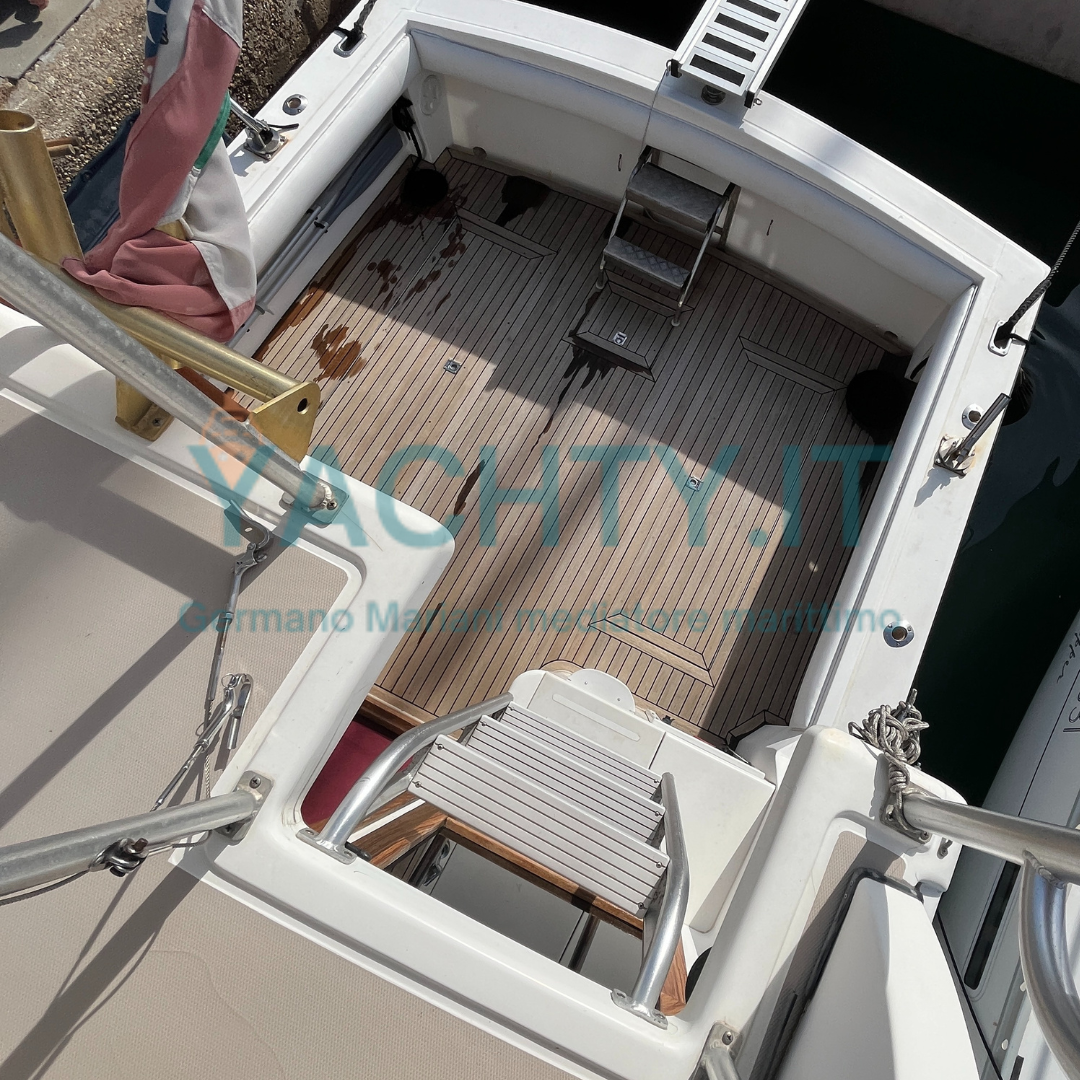 Albemarle 32' Fly