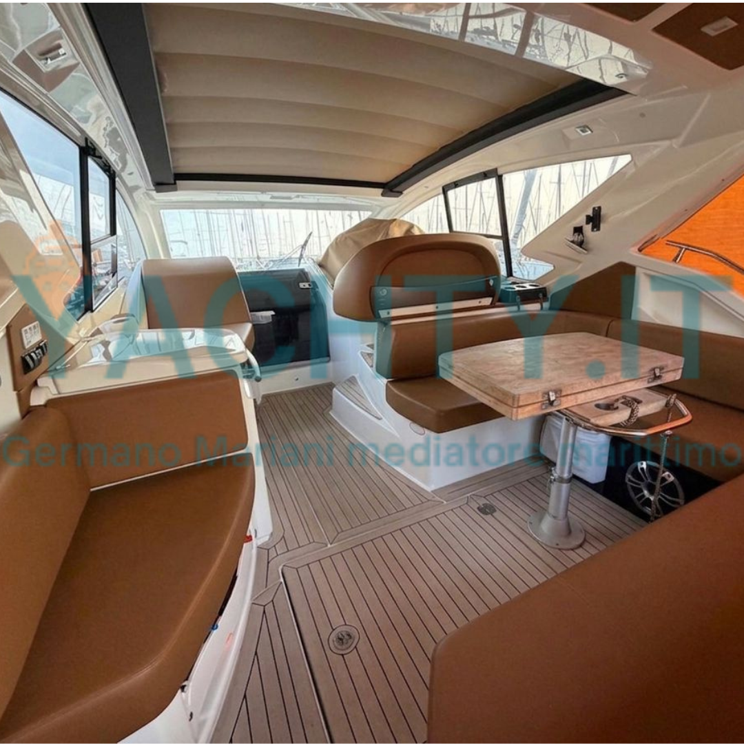 CRANCHI M 44 HT (2015)