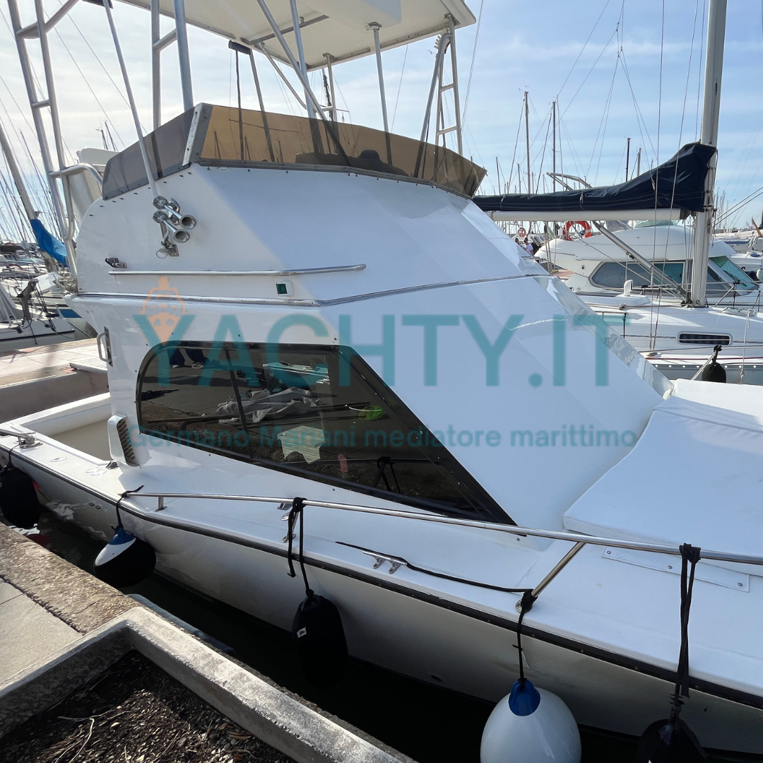 Albemarle 32' Fly