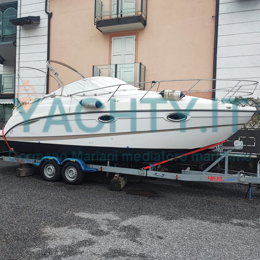 Maxum Marine 2500 MS R Cruiser