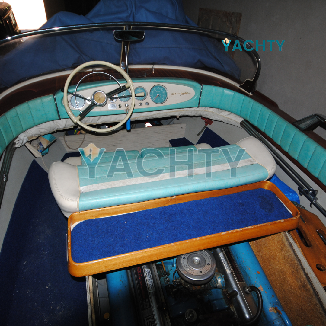 RIVA JUNIOR