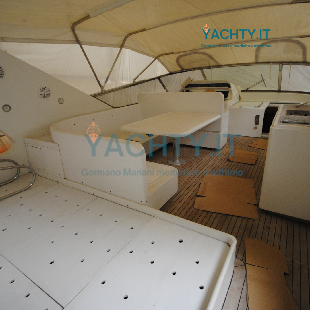 VERSILCRAFT  EXPLORER 60 OPEN
