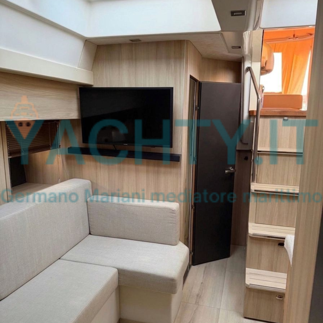 CRANCHI M 44 HT (2015)