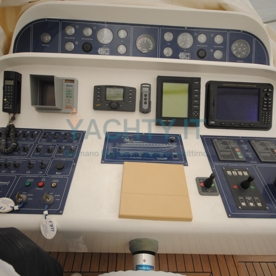 VERSILCRAFT  EXPLORER 60 OPEN